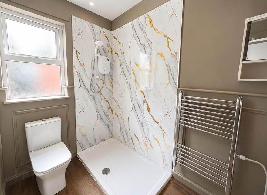 15 Haypark Avenue ( Newly Renovated HMO), Ormeau Road, Belfast, BT7 3FD