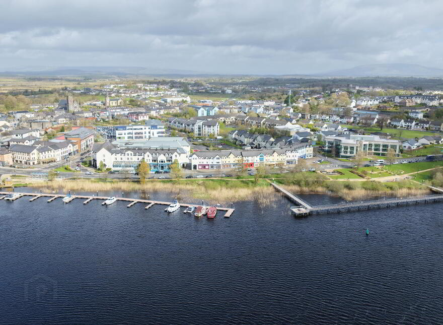 12 Riverview, Landmark Court, Carrick-On-Shannon, N41AX66