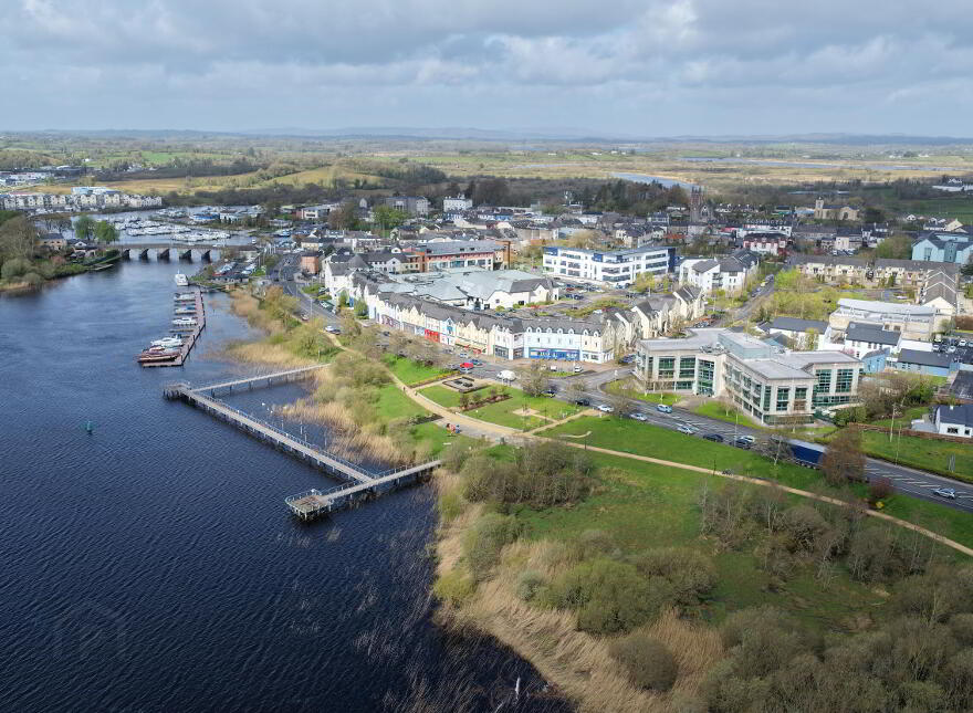 12 Riverview, Landmark Court, Carrick-On-Shannon, N41AX66
