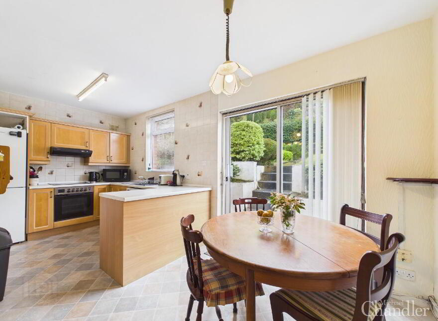 135 Knockbreda Park, Belfast, BT6 0HE