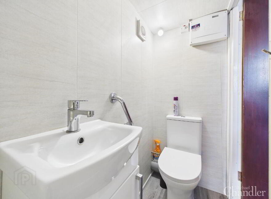 135 Knockbreda Park, Belfast, BT6 0HE
