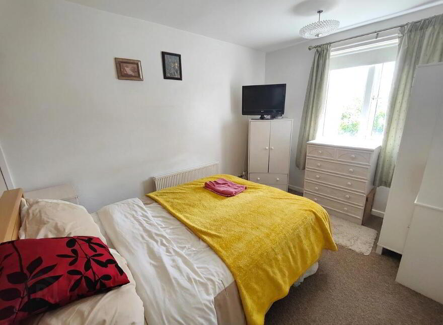53C Sunningdale Gardens, Belfast, BT14 6SG