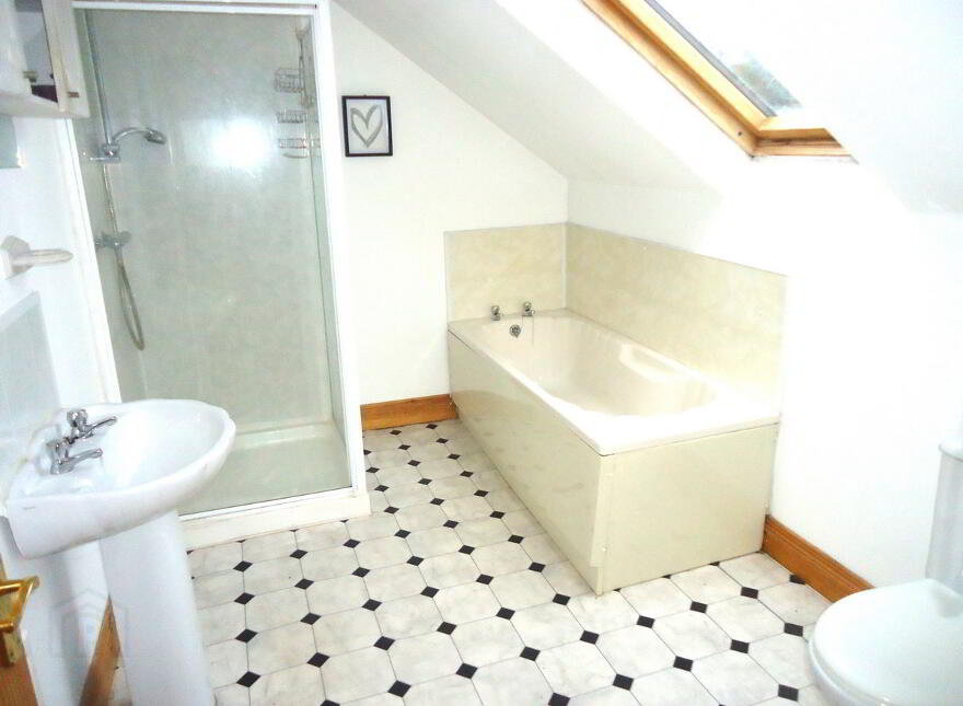 3 Kesh Road, Irvinestown, Enniskillen, BT94 1FX