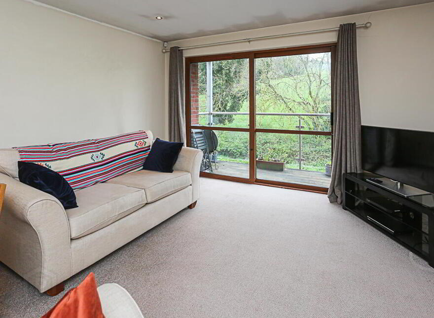 Apt 2 Redburn Court, 178 Old Holywood Road, Holywood, BT18 9QT