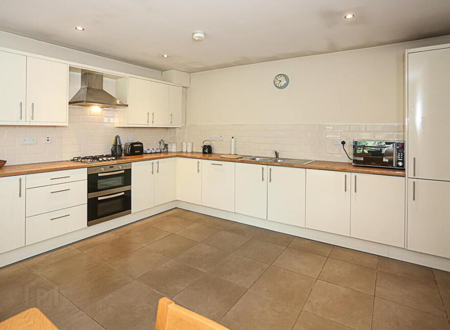 Apt 2 Redburn Court, 178 Old Holywood Road, Holywood, BT18 9QT