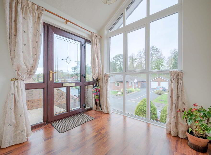 11 Finchley Vale, Belfast, BT4 2EU