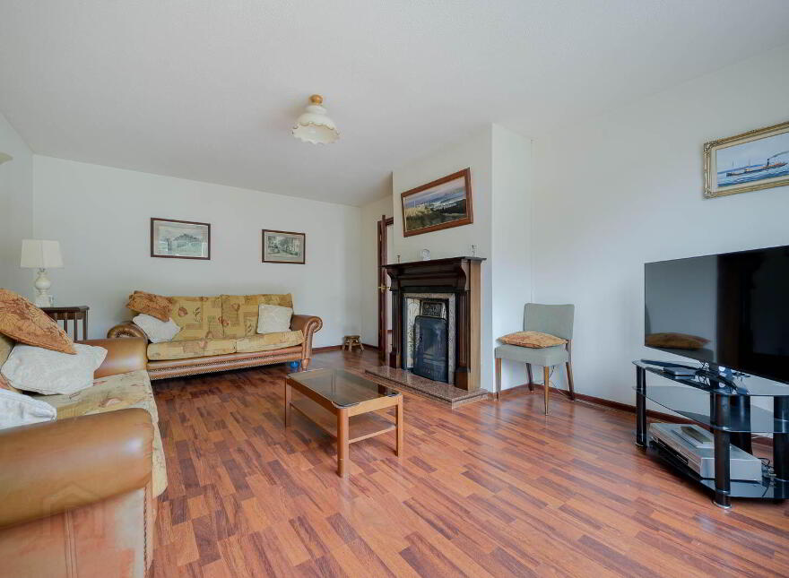11 Finchley Vale, Belfast, BT4 2EU