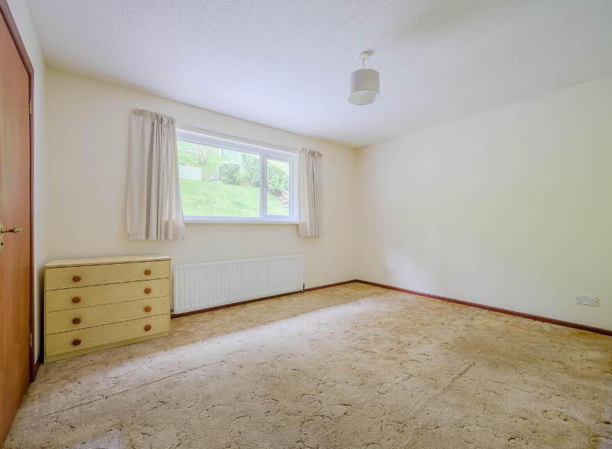 11 Finchley Vale, Belfast, BT4 2EU