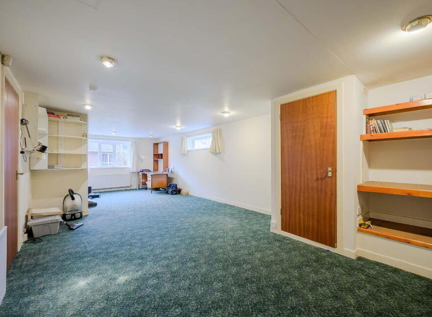 11 Finchley Vale, Belfast, BT4 2EU