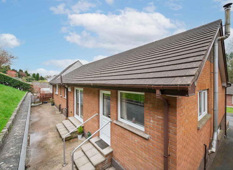 11 Finchley Vale, Belfast, BT4 2EU