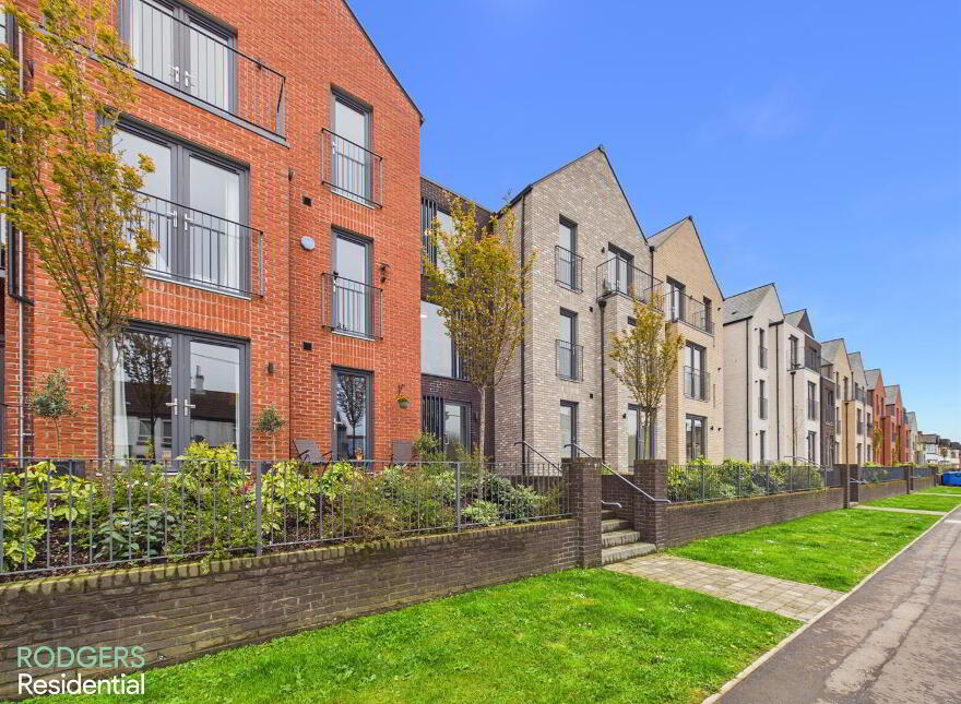 4 Byron Halt, Holywood, BT18 9JT