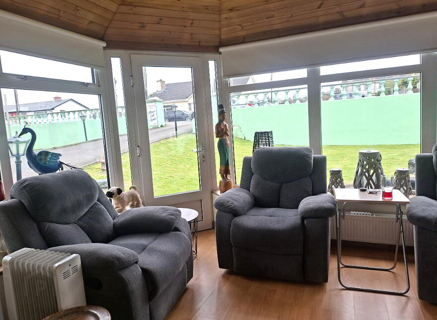 O'Gormans, Hollow, East End, Bundoran, F94E397