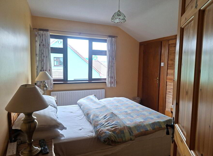 O'Gormans, Hollow, East End, Bundoran, F94E397