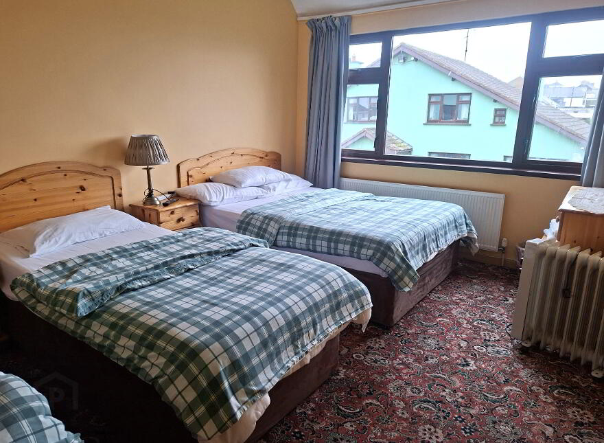 O'Gormans, Hollow, East End, Bundoran, F94E397