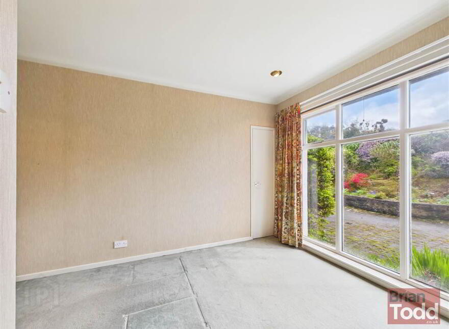 Whin Road, Ballygally, Larne, BT40 2QJ