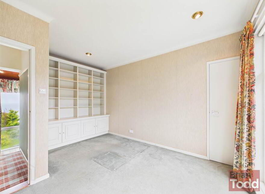 Whin Road, Ballygally, Larne, BT40 2QJ