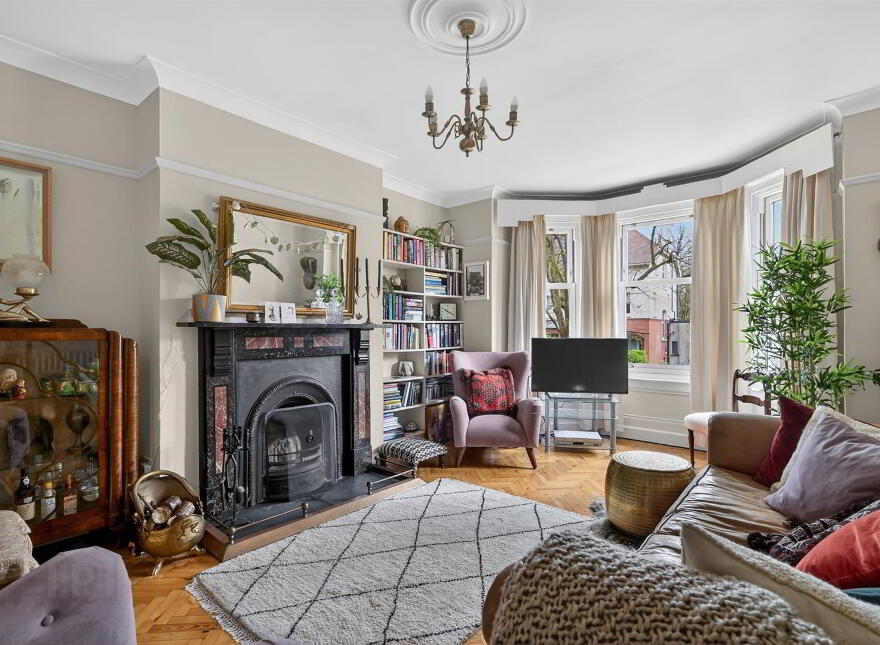 11 Sans Souci Park, Belfast, BT9 5QZ
