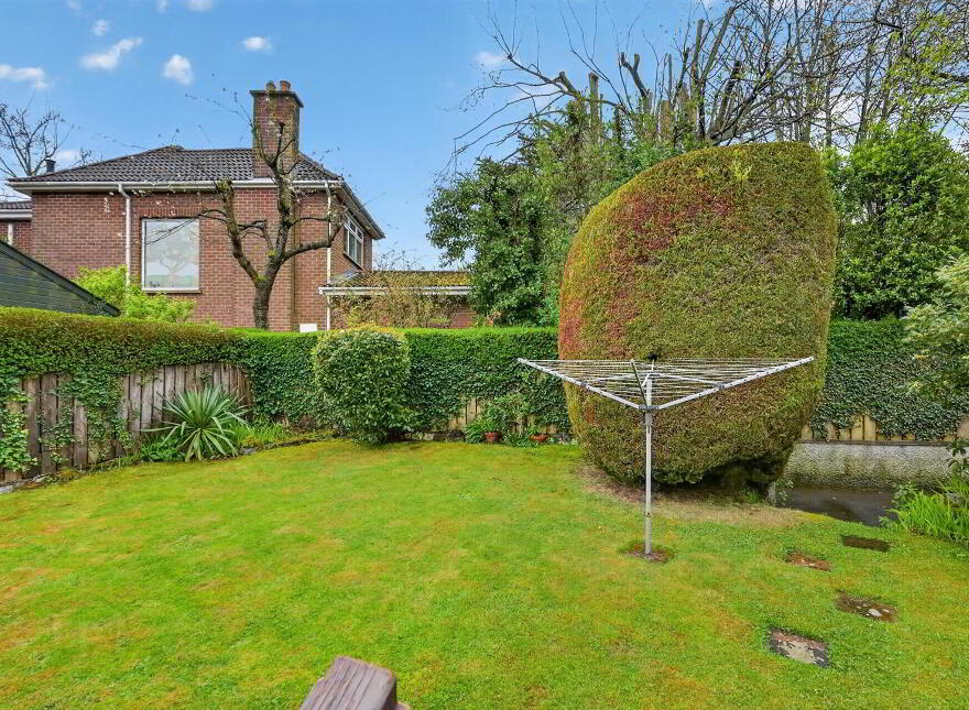 11 Sans Souci Park, Belfast, BT9 5QZ