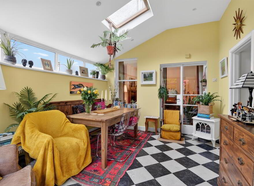 11 Sans Souci Park, Belfast, BT9 5QZ