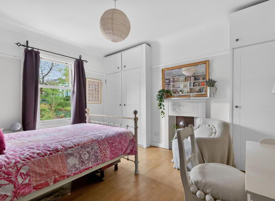 11 Sans Souci Park, Belfast, BT9 5QZ