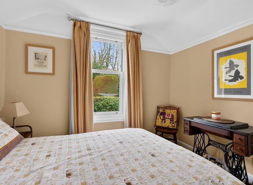 11 Sans Souci Park, Belfast, BT9 5QZ