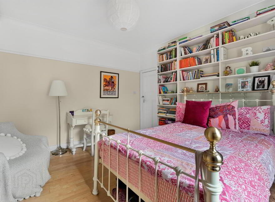 11 Sans Souci Park, Belfast, BT9 5QZ