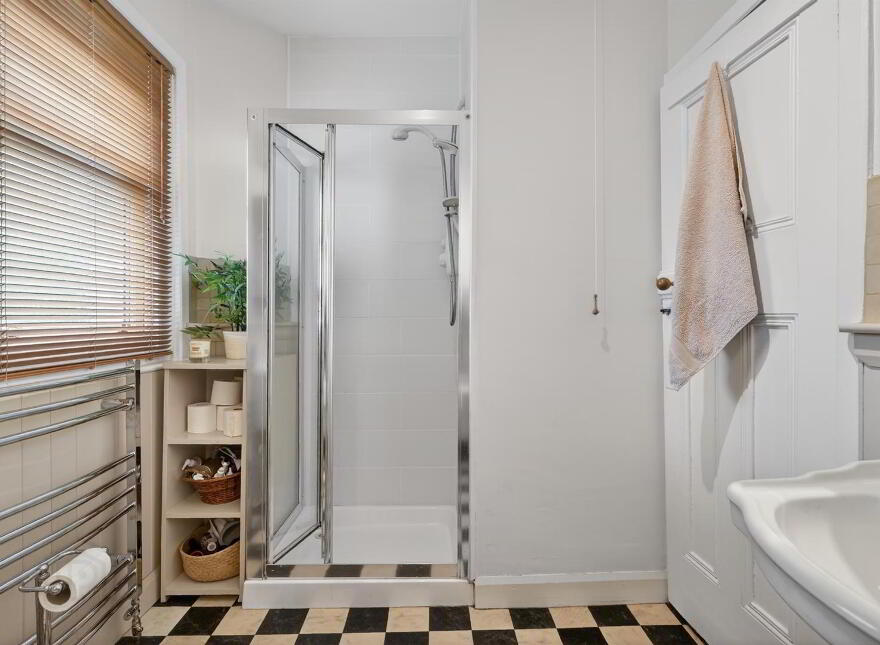 11 Sans Souci Park, Belfast, BT9 5QZ