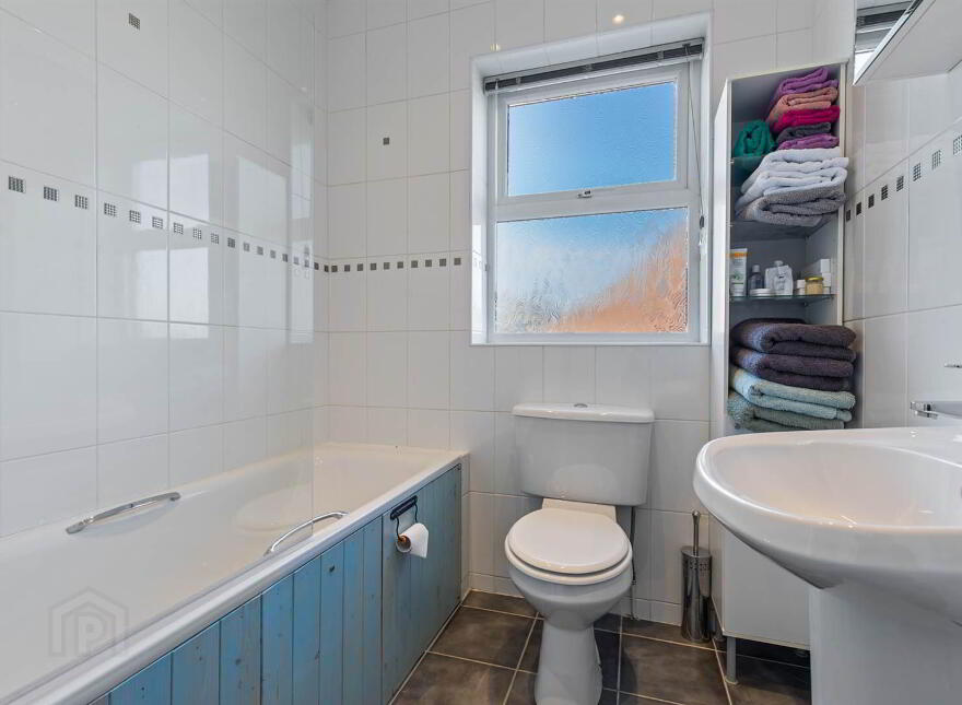 Apt 14, Church Court, Church Road, Holywood, BT18 9FP