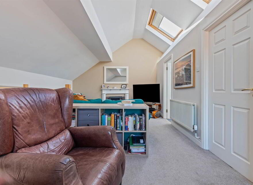 Apt 14, Church Court, Church Road, Holywood, BT18 9FP