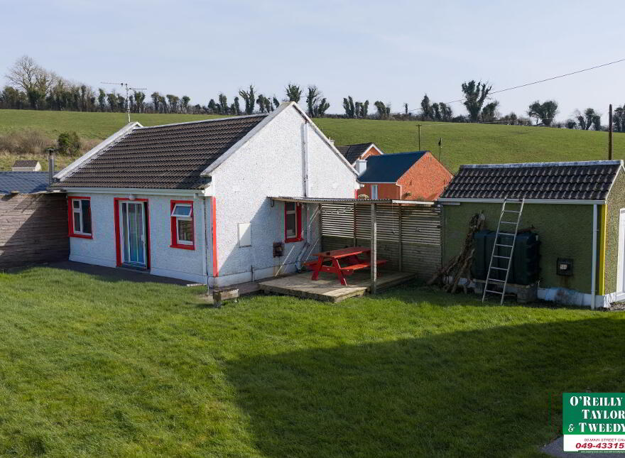 Clonandra Cottages, 1,2,3,4,5 & 6 Clonandra, Redhills, H14VN51