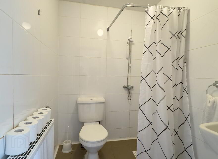 Clonandra Cottages, 1,2,3,4,5 & 6 Clonandra, Redhills, H14VN51