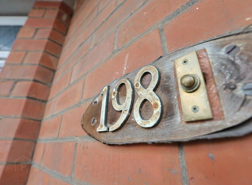 198 West Street, Portadown, Craigavon, BT62 4BT