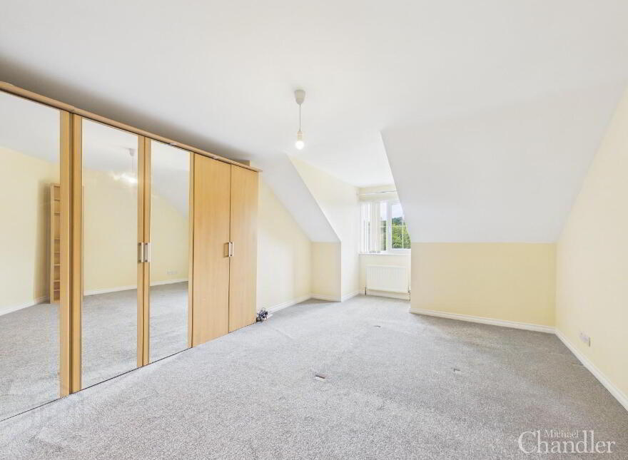 34 Castlegrange, Belfast, BT5 7GT