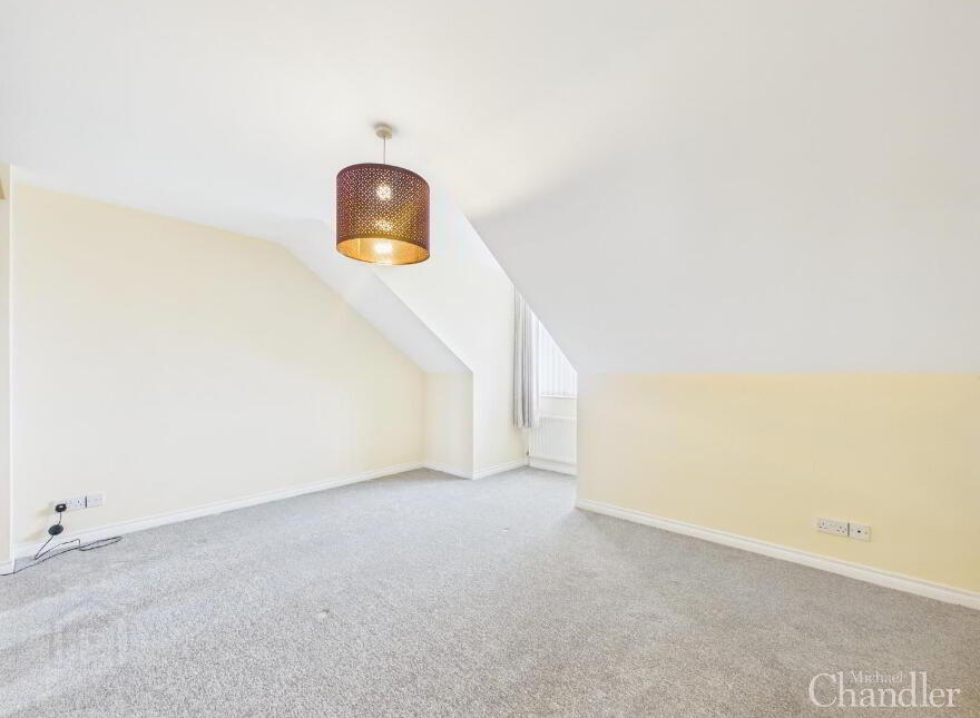 34 Castlegrange, Belfast, BT5 7GT