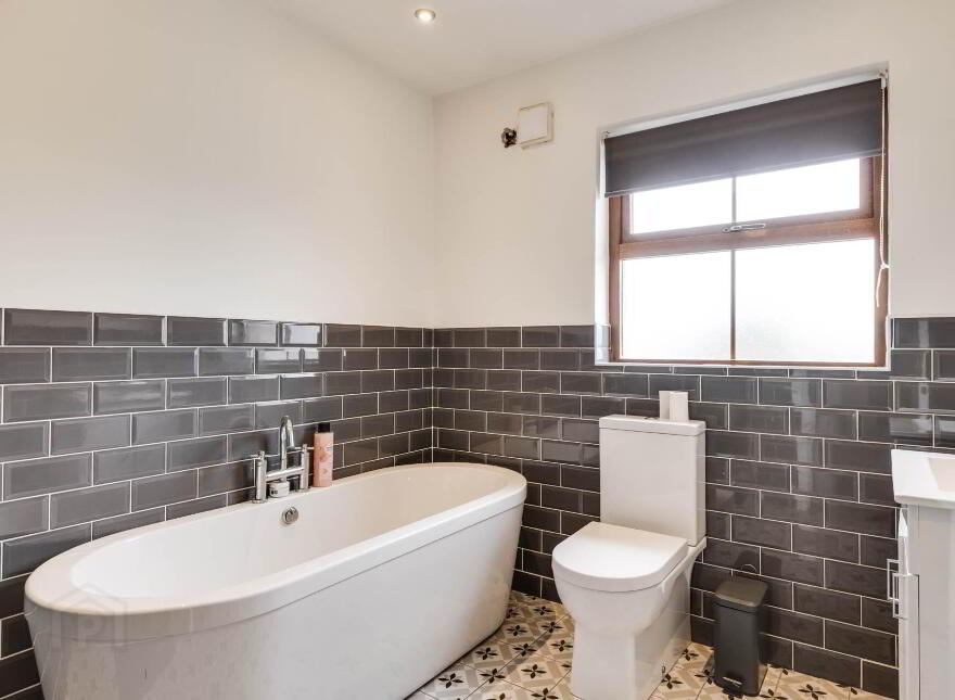 24 The Commons, Bellanaleck, Enniskillen, BT92 2BD
