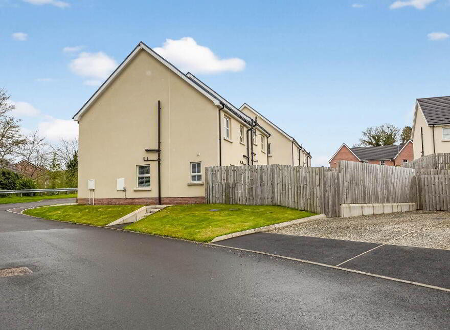 37 Ayrshire Gardens, Lisburn, BT28 2EL