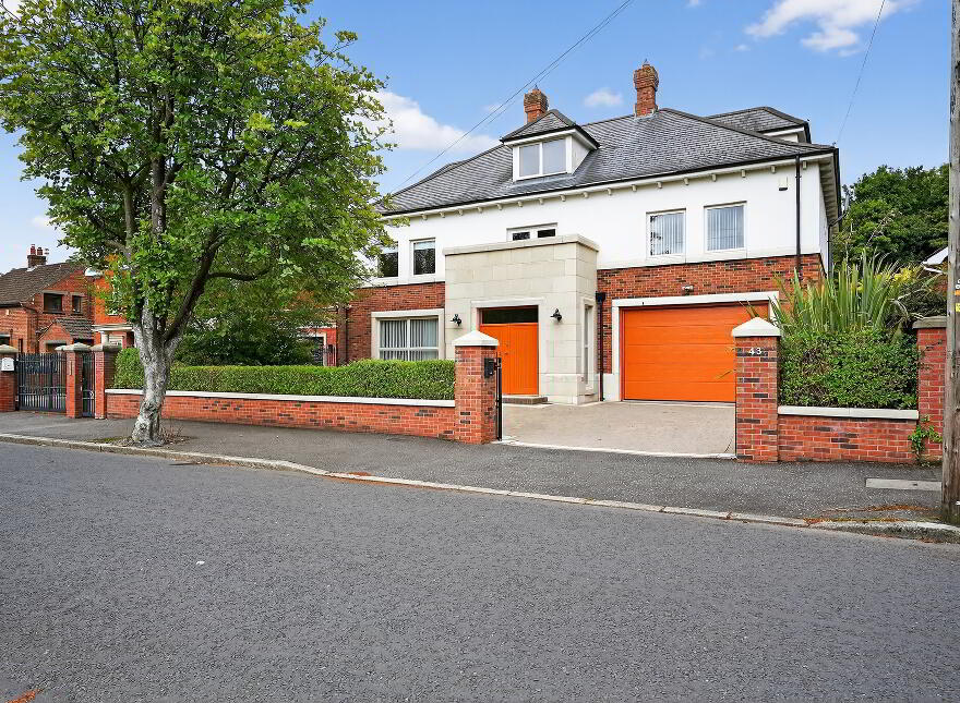 43 Bristow Park, Belfast, BT9 6TG