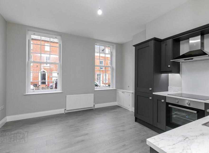 Apt 1, 47 University Street, Belfast, BT7 1FY