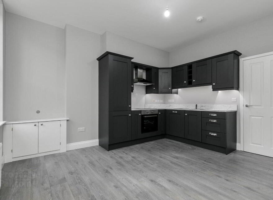 Apt 1, 47 University Street, Belfast, BT7 1FY