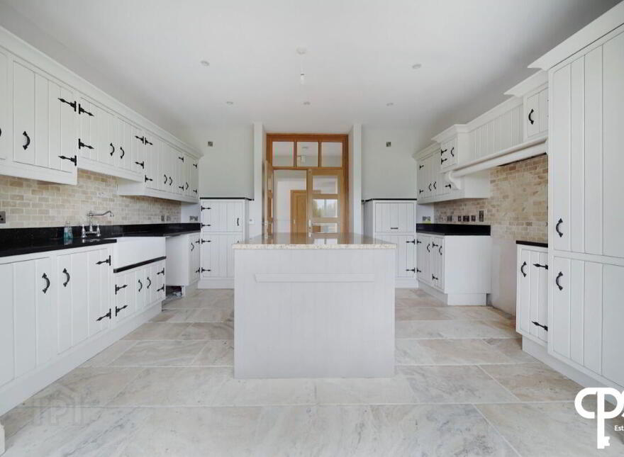 556 Boa Island Road, Kesh, BT93 8AE