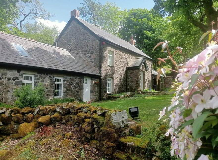 170 Ballymena Road, Carnlough, BT44 0LD
