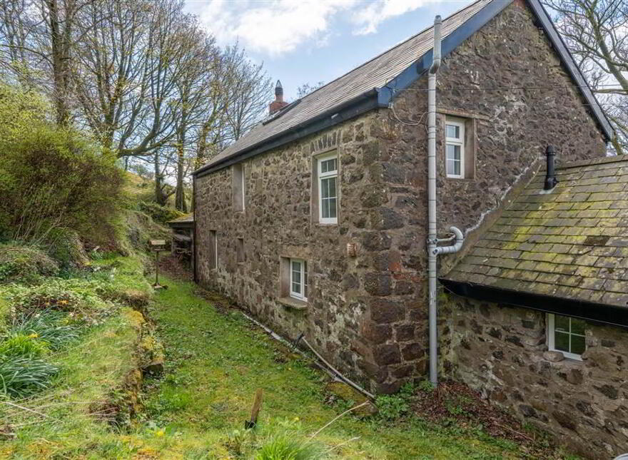 170 Ballymena Road, Carnlough, BT44 0LD