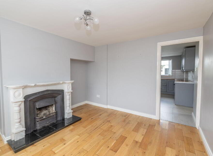 13 Marie Villas, Warrenpoint, Newry, BT34 3RE
