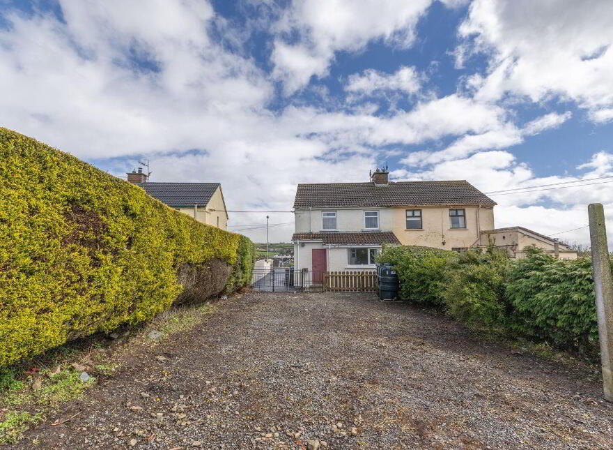 13 Marie Villas, Warrenpoint, Newry, BT34 3RE