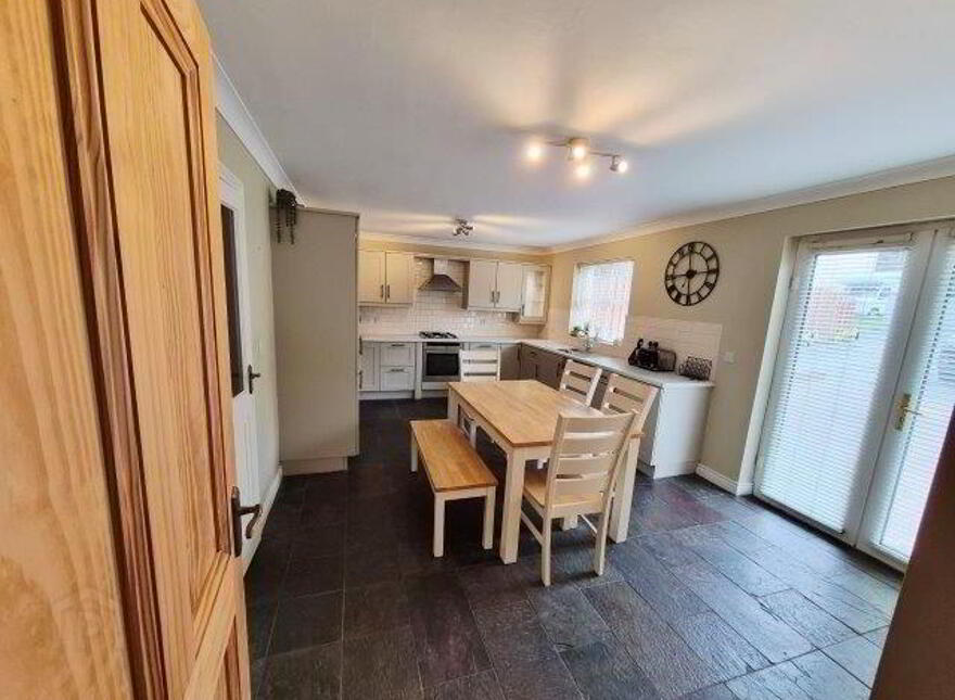 4 Millbank Glen, Dromahair, F91R8C0