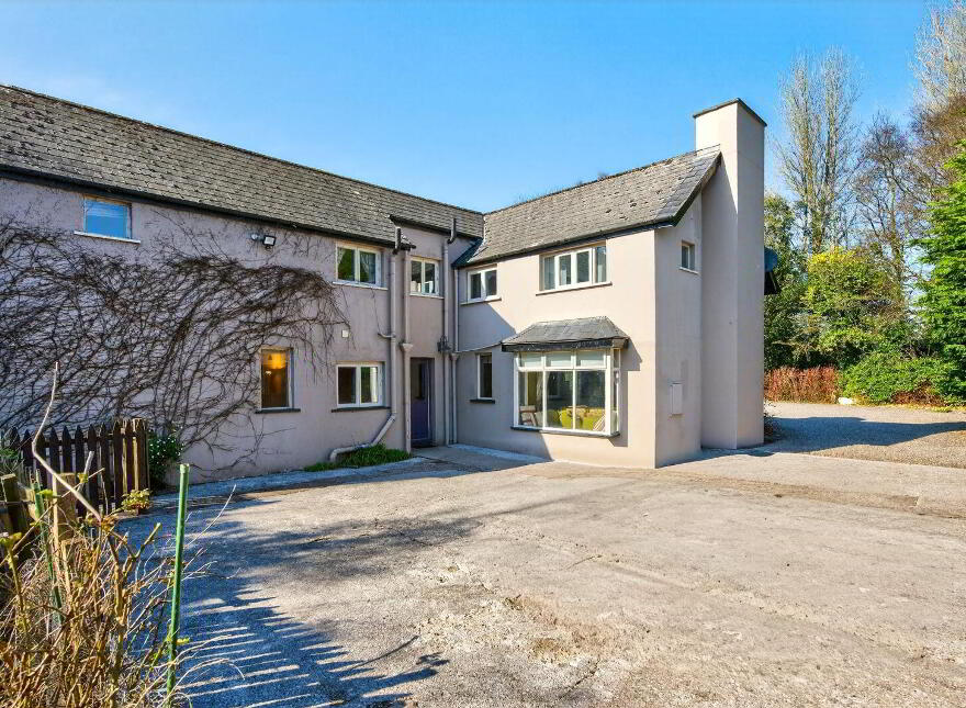 Birchfield House, Fernhill Road, Carrigaline, P43FY83
