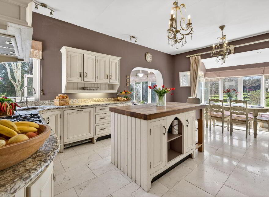 Birchfield House, Fernhill Road, Carrigaline, P43FY83