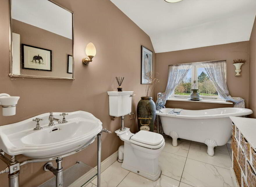 Birchfield House, Fernhill Road, Carrigaline, P43FY83