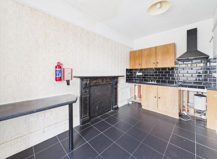 4 Apartments, 6 Henrietta Street, Waterford City Centre, X91P2XE