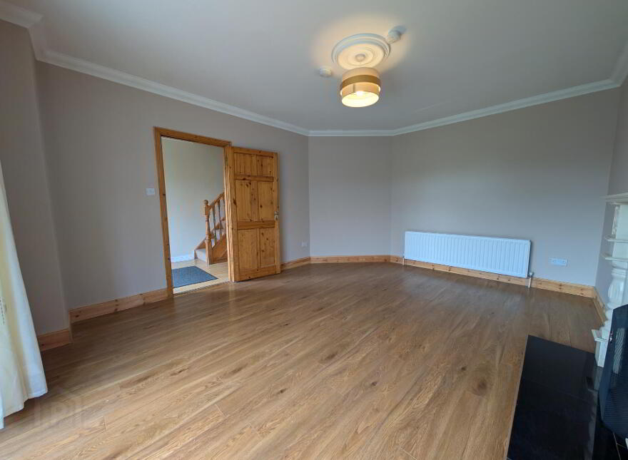 25 Sarsfield Manor, Charlestown, F12KV96